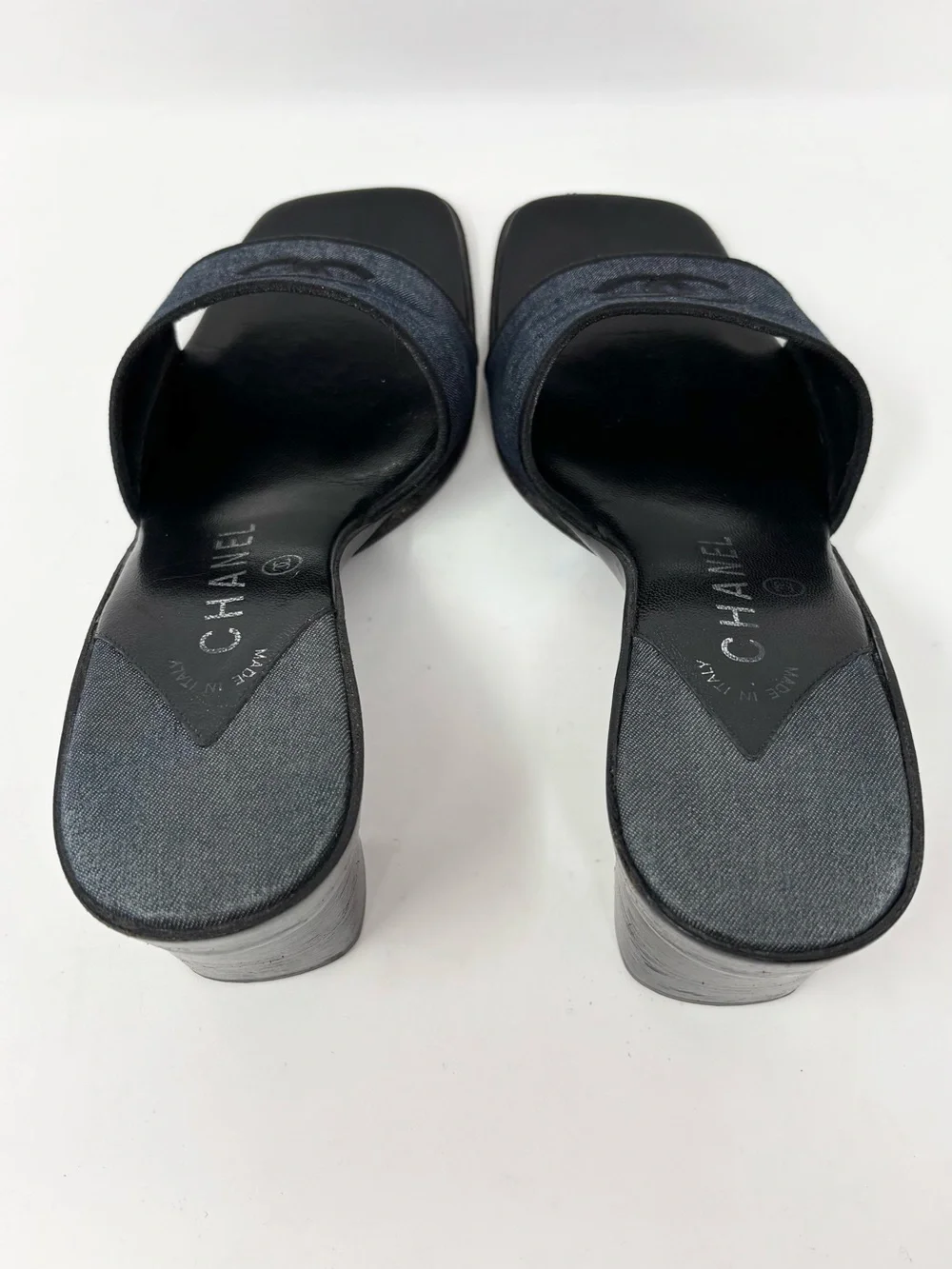 Chanel Vintage Navy CC Logo Mule Heeled Sandals Size 6.5 90s Y2K